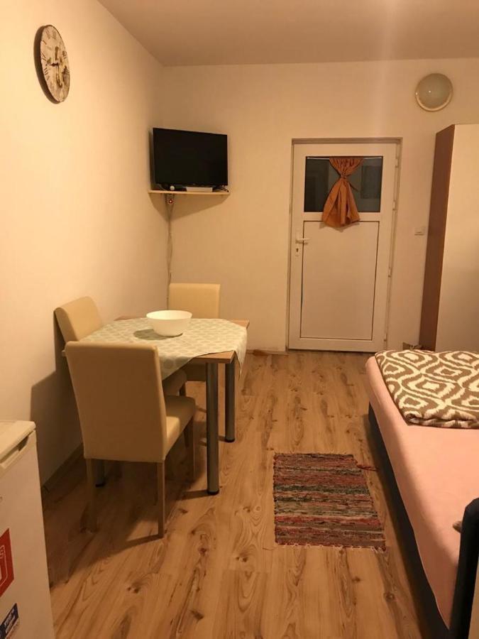 Studio Apartments Mt Smrika Ngoại thất bức ảnh